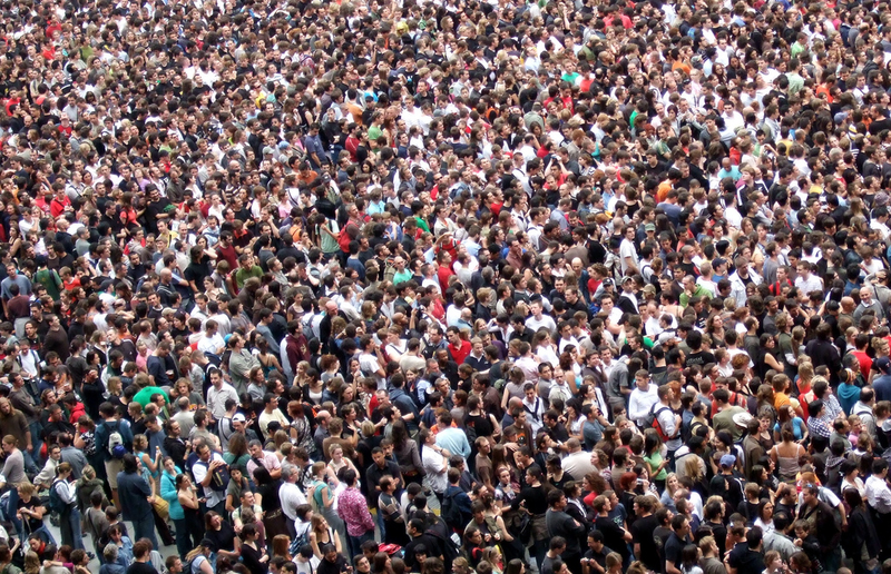 Humans, there are a lot of us. Image: James Cridland/Flickr